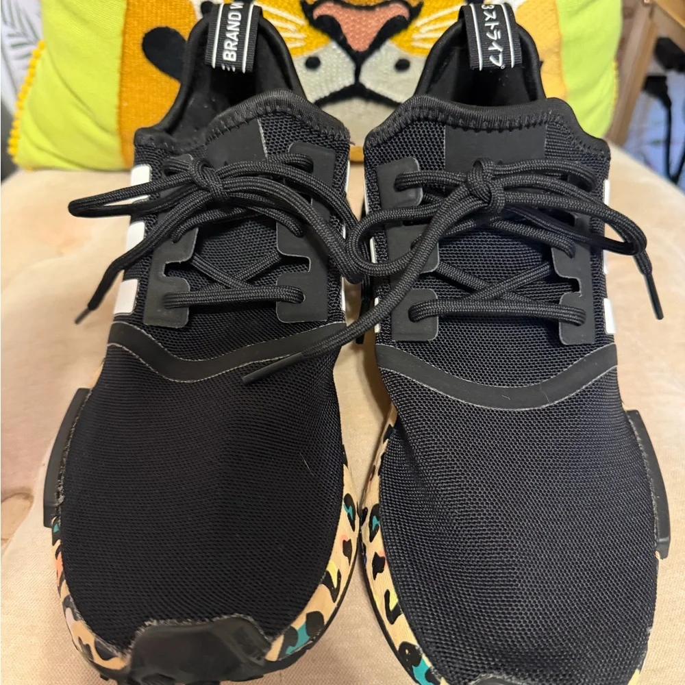 Adidas NMD R1 Black Sneakers with Colorful Leopard Sole - Picture 2 of 5
